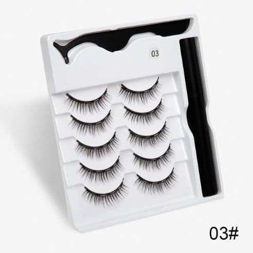 image-A Pair Of False Eyelashes With Magnets In Fashion