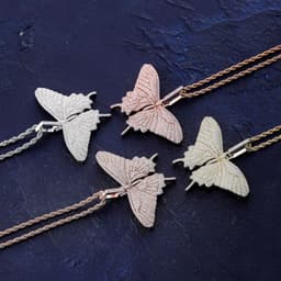 image-European and American pink butterfly small pendant Butterfly hip-hop men and women couple necklace accessories sweater chain Jin O