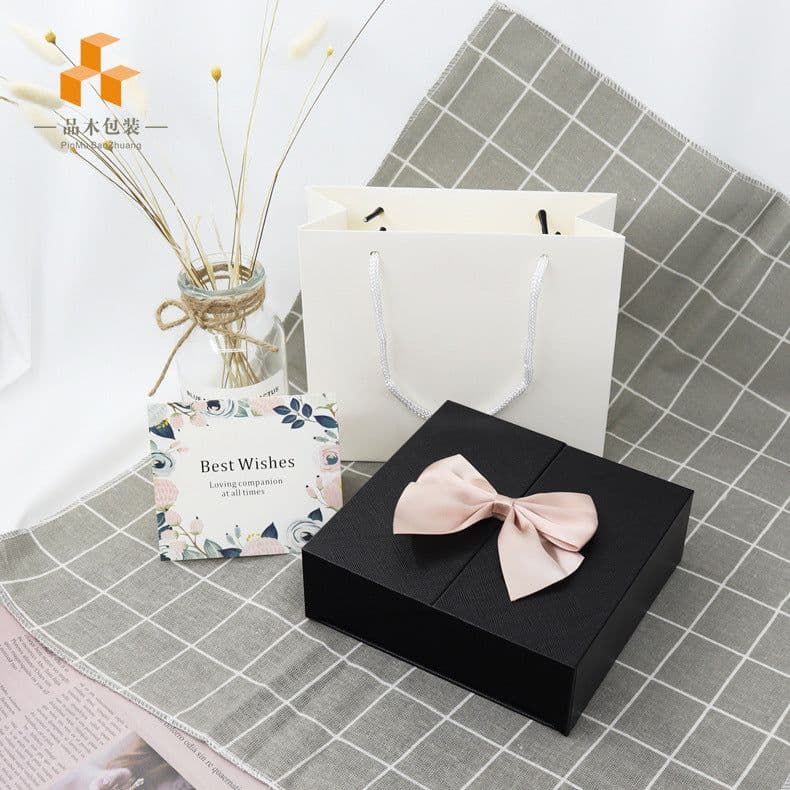 image-Eternal Rose Gift Box - 16 Roses White Paper