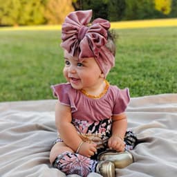 image-Yunsen Bow Headband - Gold Velvet Rose Red