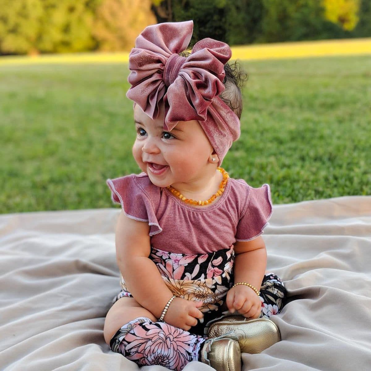 image-Yunsen Bow Headband - Gold Velvet Rose Red