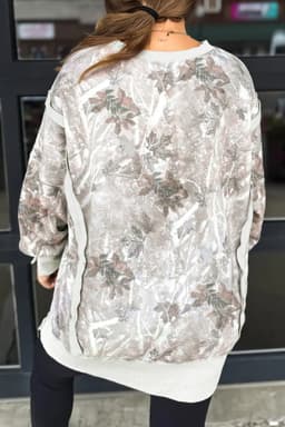 image-Gray KENTUCKY Raw Seam Detail Leafy Camouflage Baggy Sweatshirt