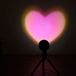 image-Heart-shaped Table Lamp Projector Sunset Lamp Ambient Night Light Photography Party Bedroom Xmas Room Home Decor