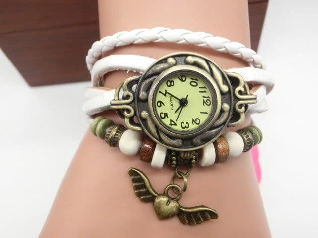 image-Vintage casual flying heart pendant bracelet belt watch