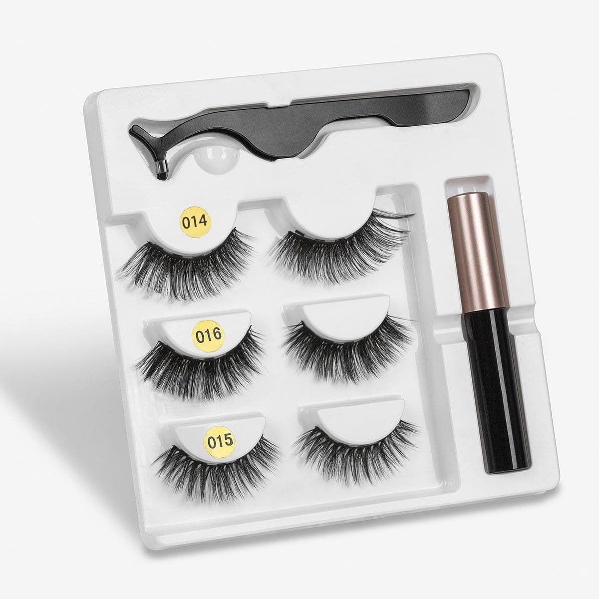 image-A Pair Of False Eyelashes With Magnets In Fashion