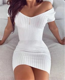 image-Sexy waisted temperament V-neck solid color slim short-sleeved dress with hip pits