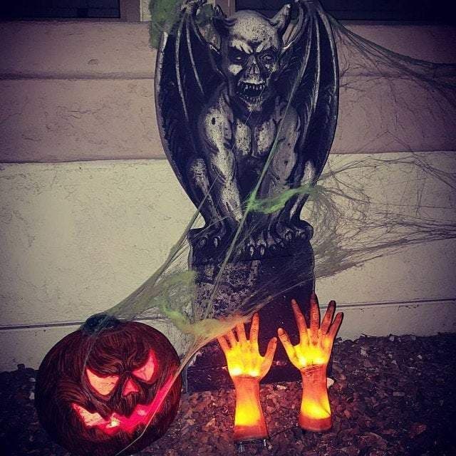 image-Horror Ghost Hand Ornament Glowing Hand Statue Creative Halloween Props For Home Garden Courtyard Decoration