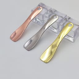 image-Zinc Alloy Metal Face Cream Spoon