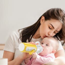 image-Constant Temperature Feeding Bottle Baby Newborn Usb Heating And Thermal Insulation Bottle Cover Quick Flush