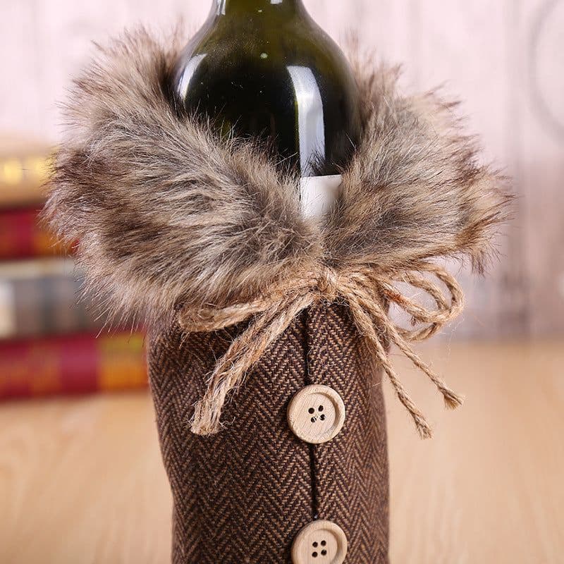 image-Christmas Decorations, Santa Claus, Red Wine, Red Wine, Champagne, Wine Bottle and Bar Dining Room Decoration