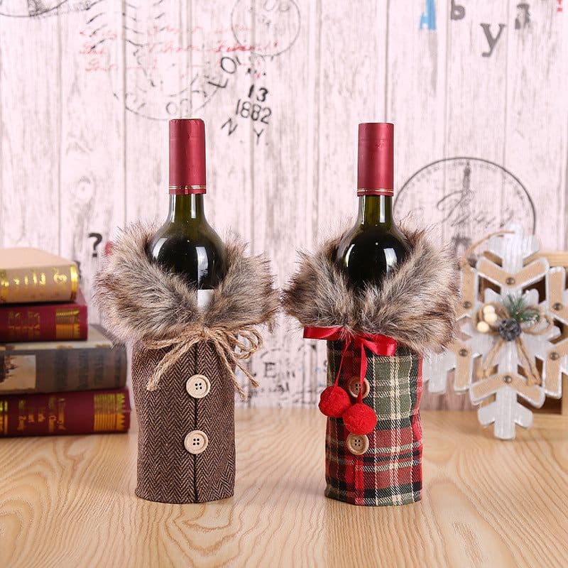 image-Christmas Decorations, Santa Claus, Red Wine, Red Wine, Champagne, Wine Bottle and Bar Dining Room Decoration