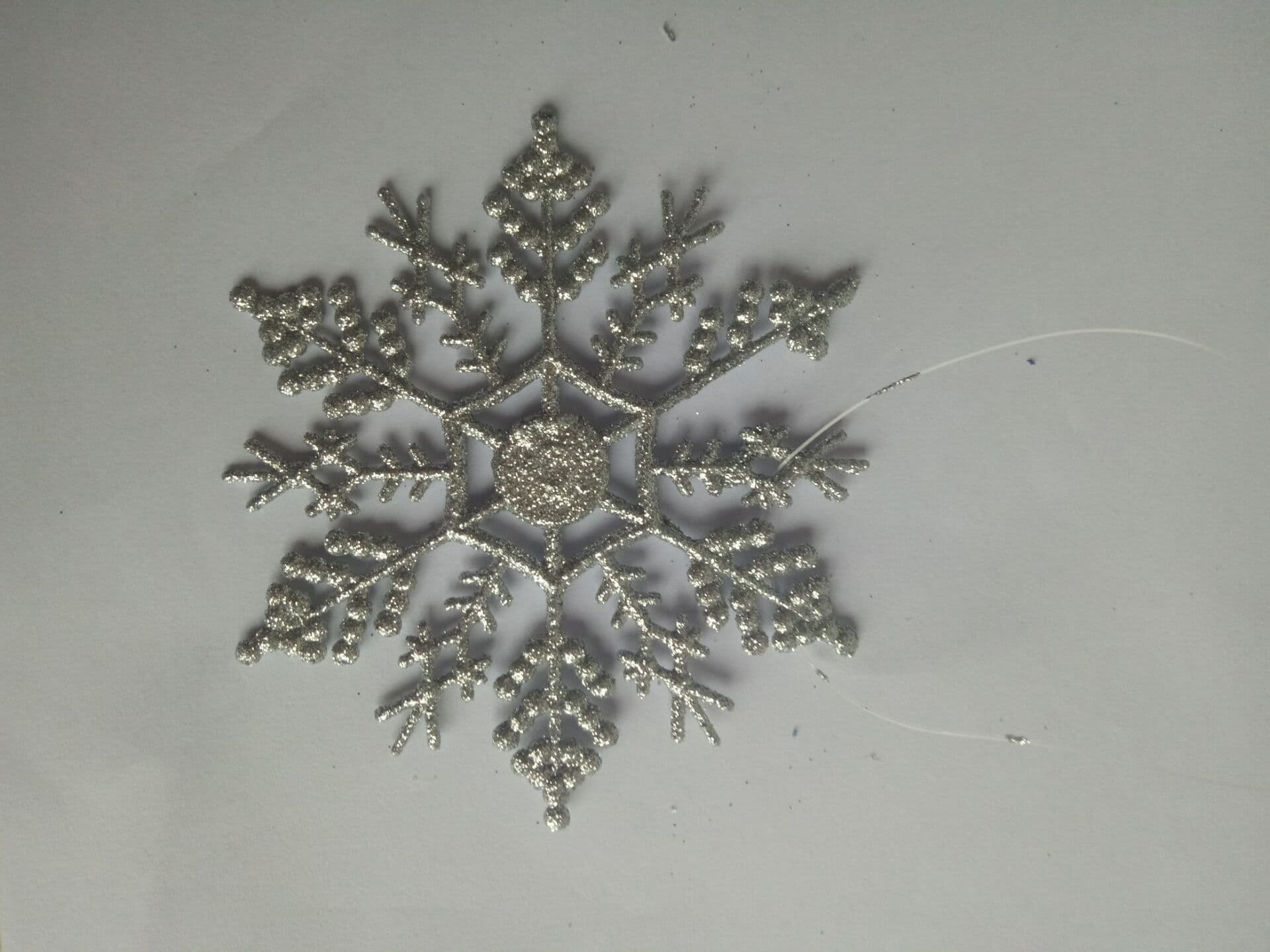 image-Christmas decorations, acrylic 10CM snowflakes, Christmas necessities, Christmas tree hanger powder wholesale