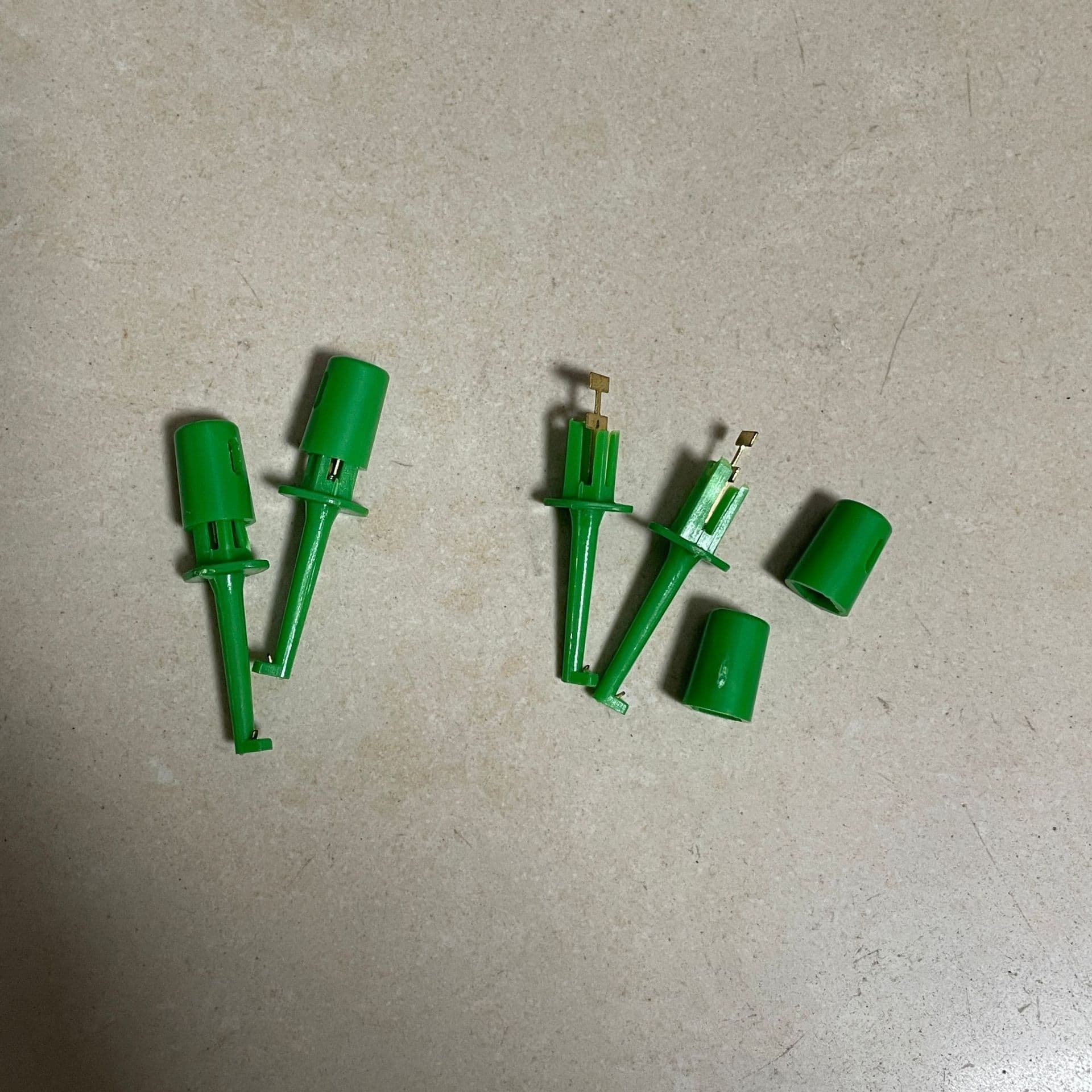image-Simple Hook Type Testing Clip Instrument