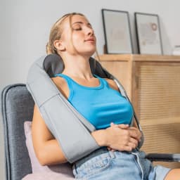 image-Rechargeable Shiatsu Massager Pro Massatsu InnovaGoods