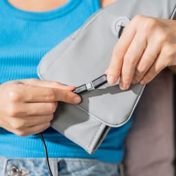 image-Rechargeable Shiatsu Massager Pro Massatsu InnovaGoods