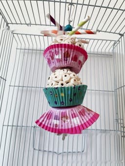 image-Parrot Toy Bird Edible Soft Ball Shredding Toy Relieving Boredom Chewing Bite Toy