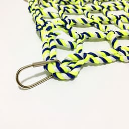 image-Parrot climbing net