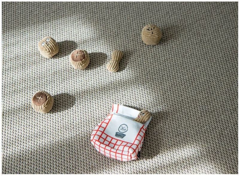 image-Hidden food toys for dogs