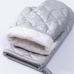 image-Thickened Anti Scalding Microwave Oven Gloves