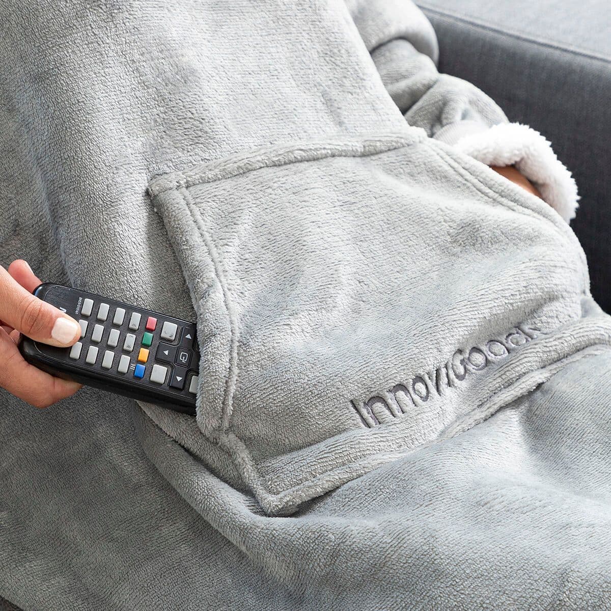 image-Oversized Sweatshirt Blanket with Fleece Lining Swug InnovaGoods