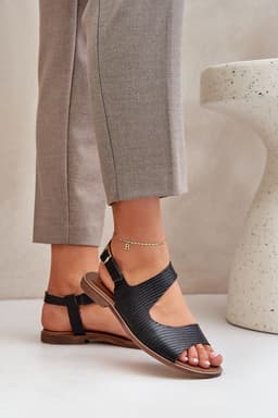 image-Sandals Step in style
