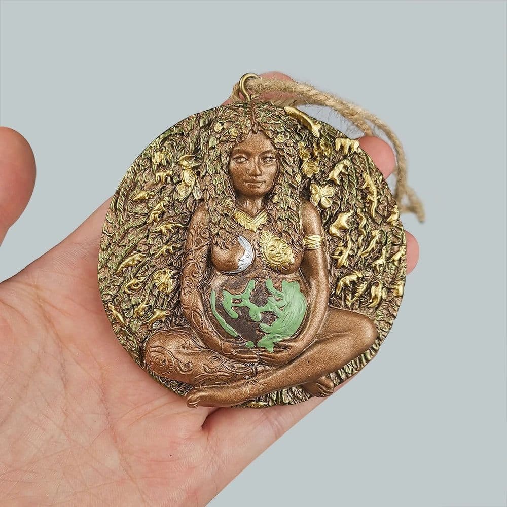 image-Handmade Earth Mama Goddess Statue Resin Mold Mom Earth Statue Gift Resin Silicone Molds DIY Room Ornaments Ceremony Decoration