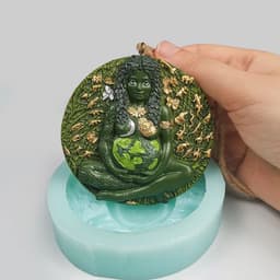 image-Handmade Earth Mama Goddess Statue Resin Mold Mom Earth Statue Gift Resin Silicone Molds DIY Room Ornaments Ceremony Decoration