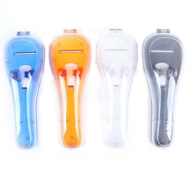 image-1 PCS Portable Men's Razor Blades Holder Box Portable Blue Travel Shaver Holder Box Case Shaving Machine