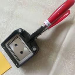 image-Hand Held ID Card License Picture Punch 25x35mm 30x40mm 35x45mm 40mm x 60mm 50x70mm Passport Photo Cutter Rectangle Cutting Tool