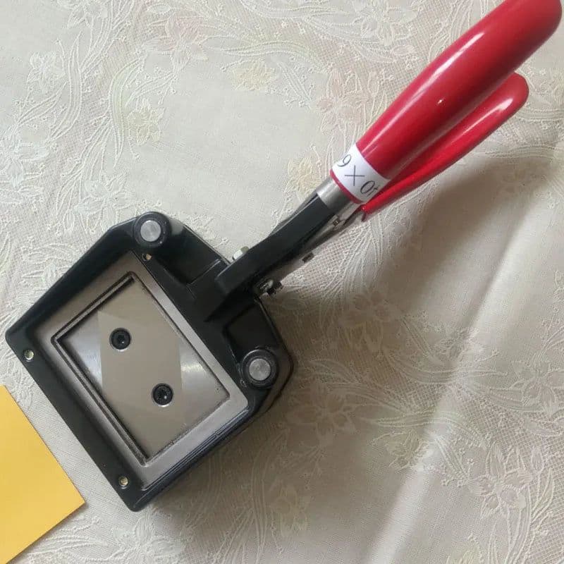 image-Hand Held ID Card License Picture Punch 25x35mm 30x40mm 35x45mm 40mm x 60mm 50x70mm Passport Photo Cutter Rectangle Cutting Tool