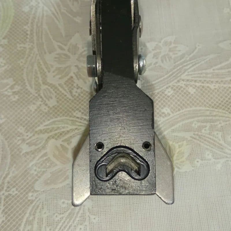 image-R3 R5 R10 Corner Rounder Cutter Corner Plier Hand Held Heavy Duty Steel ID Card Cutting Corners 3mm 5mm 10mm