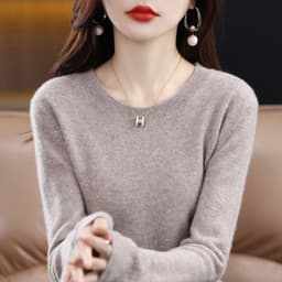 image-Women's 100% Pure Wool Cashmere Sweater O-Neck Pullover Knitted Casual Sweater Winter New Long-Sleeved Warm High-Grade Jumper