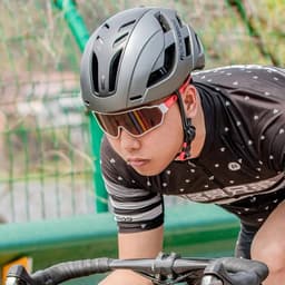 image-ROCKBROS Polarized Cycling Glasses Clear Bike Glasses Eyewear UV400 Outdoor Sport Sunglasses Men Women Cycling Sunglasses