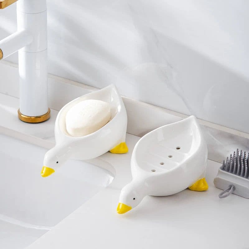 image-1PC Yellow Duck Shape Soap Box Cartoon Soap Dish Drainable Soap Holder Soap Container Soap Dish For Tray Bathroom Accessories