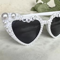 image-Personalised custom Bride to be Future Mrs sunglasses Bridal Shower Wedding Engagement Bachelorette hen Party decoration Gift