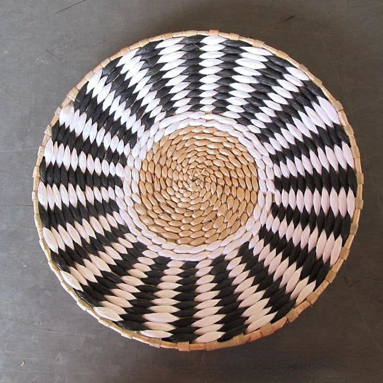 image-Creative Combination Wall Decoration Rattan Grass Weaving Straw Plate for Home Decor Livingroom Bedroom Background Decoration