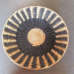 image-Creative Combination Wall Decoration Rattan Grass Weaving Straw Plate for Home Decor Livingroom Bedroom Background Decoration