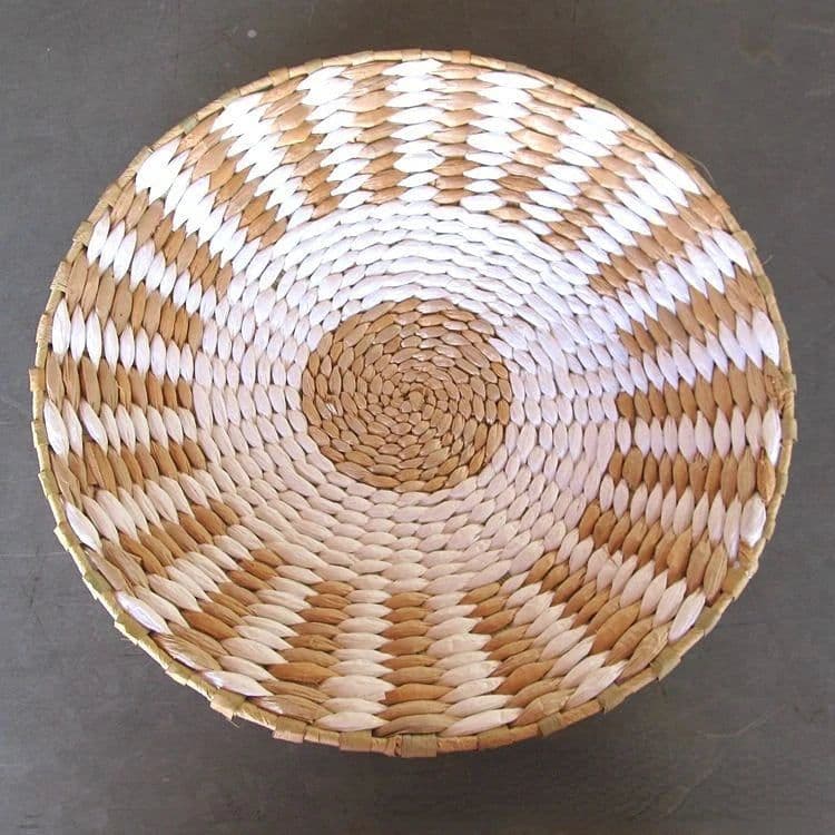image-Creative Combination Wall Decoration Rattan Grass Weaving Straw Plate for Home Decor Livingroom Bedroom Background Decoration