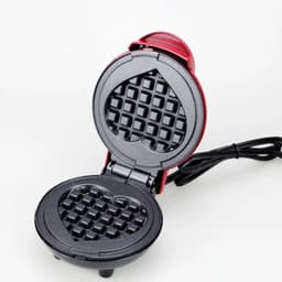 image-Electric Waffle Machine Portable Home Breakfast Machine Waffle Maker Breakfast Love Heart Shaped Waffle Maker Cooking Appliance