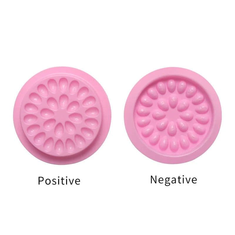 image-HOT 100pcs Colorful Disposable Plastic Flower Eyelash Holder Sticker Glue Adhesive Pallet For Eyelash Extension Makeup Tools