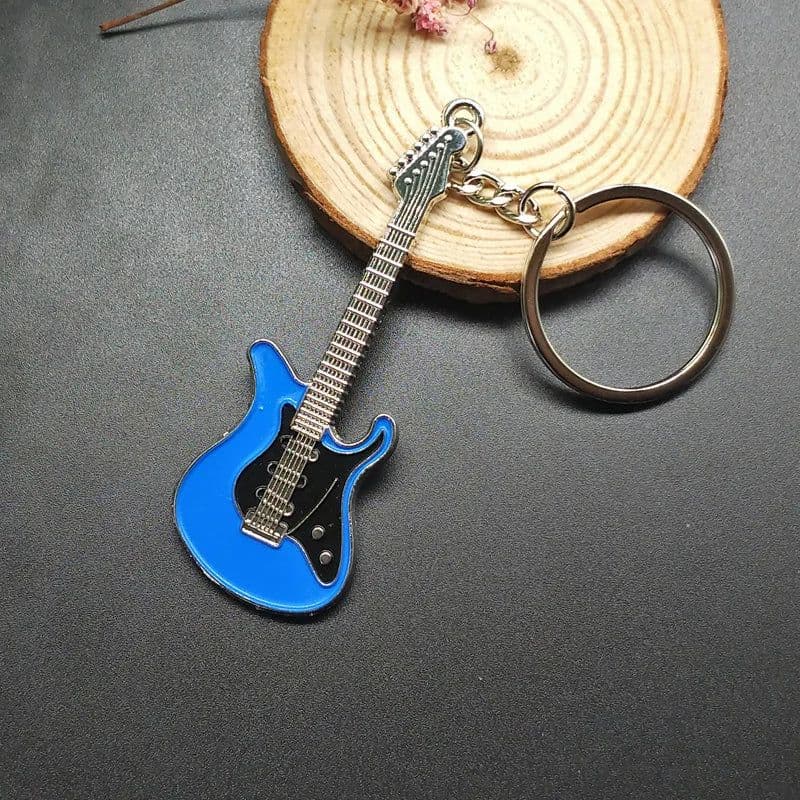 image-New Dice Key Chain Metal Personality Dice Poker Soccer Guitar Model Alloy Keychain Gift Car Key Ring 17045