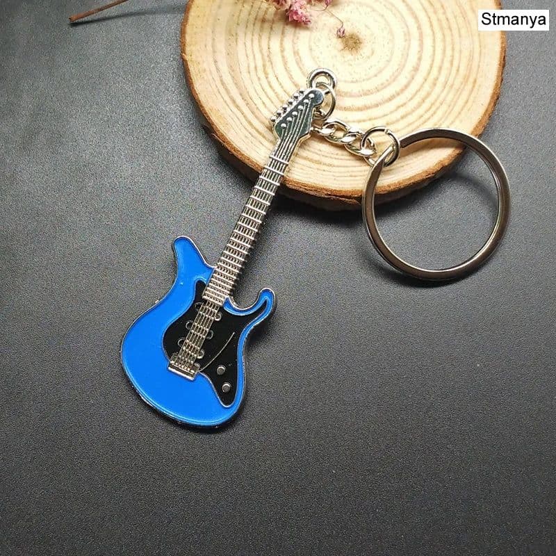 image-New Dice Key Chain Metal Personality Dice Poker Soccer Guitar Model Alloy Keychain Gift Car Key Ring 17045