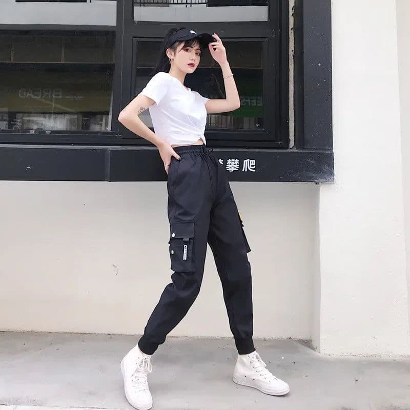 image-Hot Big Pockets Cargo Pants Women High Waist Loose Streetwear Baggy Tactical Trouser Fashion Hip Hop Joggers Trousers Female