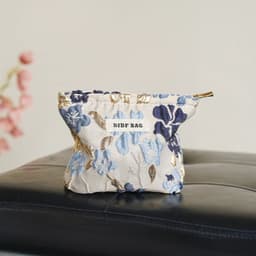 image-Blue and gold women's makeup bag, portable large-capacity storage bag, travel toiletry bag, canvas double-layer inner tank bag