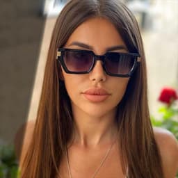 image-Retro Square Sunglasses UV400 Black Frame