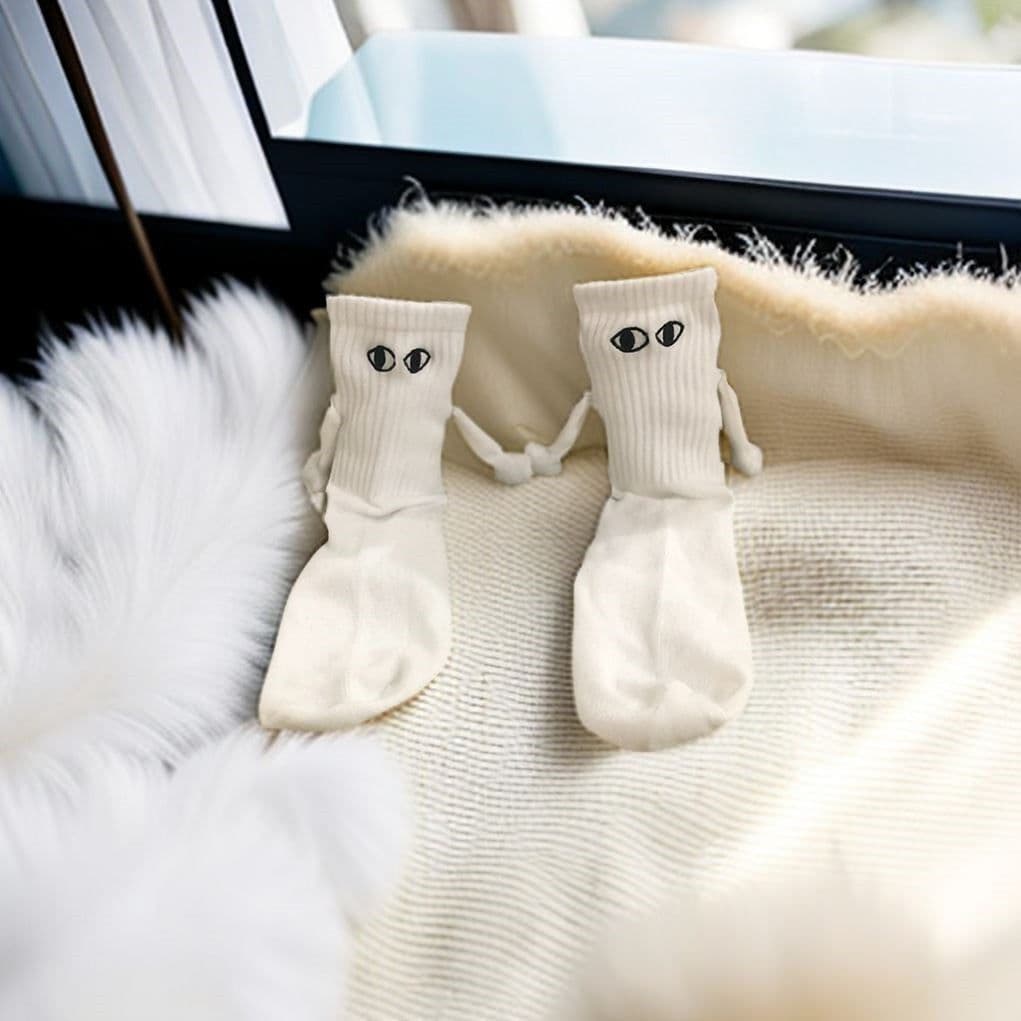 image-Couple Magnetic Holding Hands Socks
