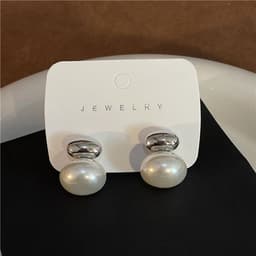 image-French Retro Oval Pearl Earrings