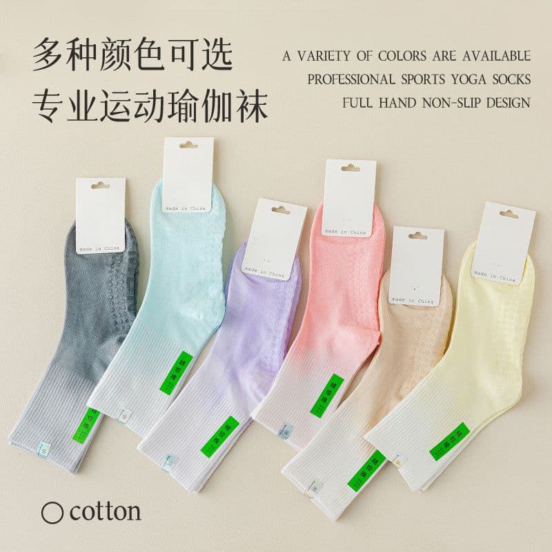 image-Gradient Color Cotton Socks for Women Pink One Size