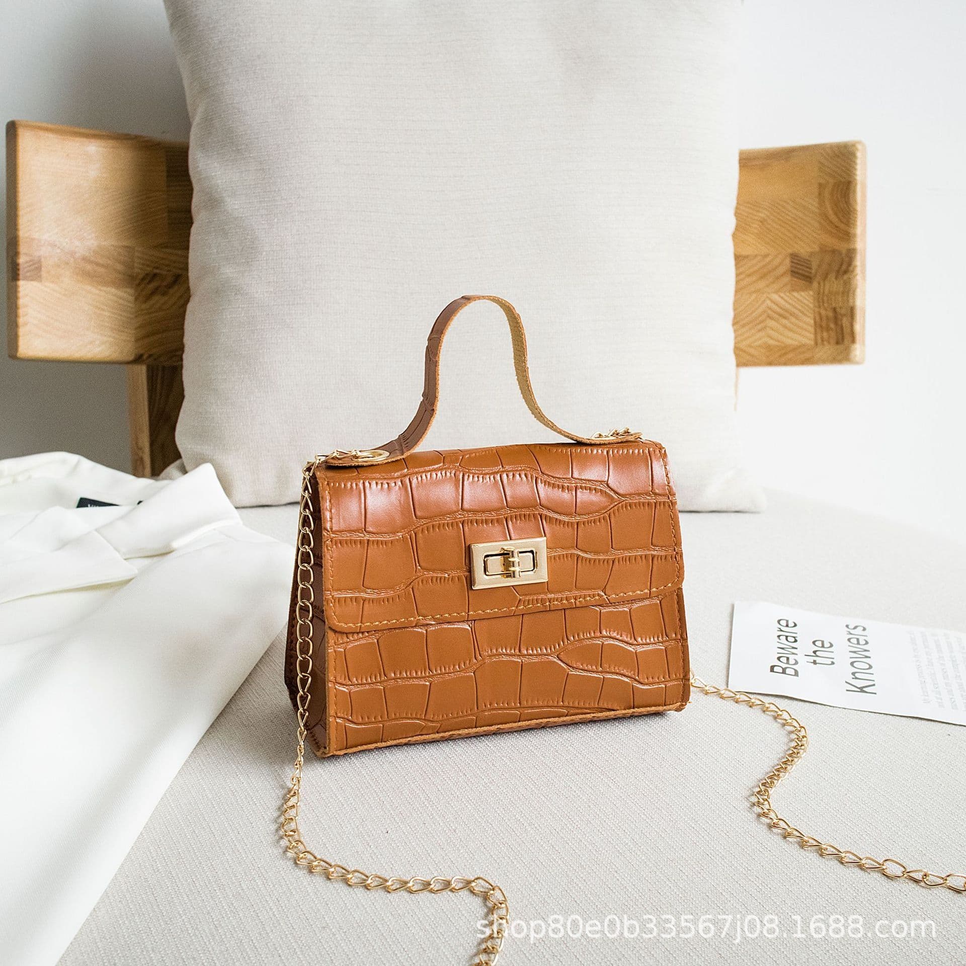 image-Crocodile Pattern PU Small Square Handbag Brown