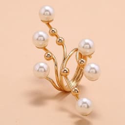 image-European Pearl Geometric Ring